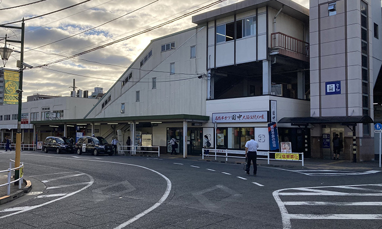 駅頭 ＠ 西八王子駅